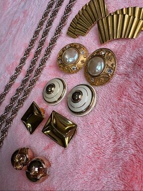 VINTAGE Costume Jewelry.
Jones NY, Craft (stamped).
Solid and Heavy. 
Vintage!!
